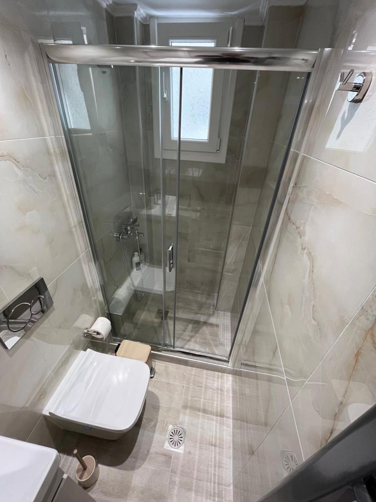 Urban Rotonda Retreat In The City Center! Apartment Солун Екстериор снимка