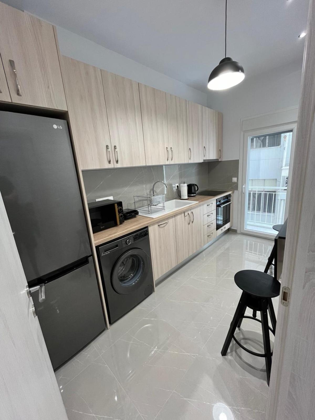 Urban Rotonda Retreat In The City Center! Apartment Солун Екстериор снимка