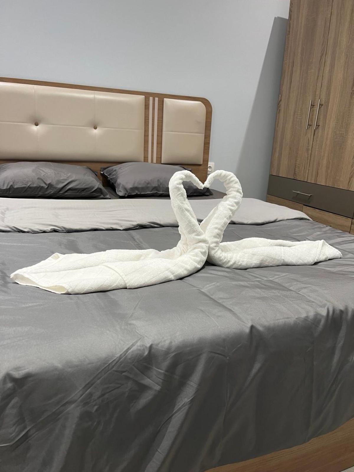 Urban Rotonda Retreat In The City Center! Apartment Солун Екстериор снимка