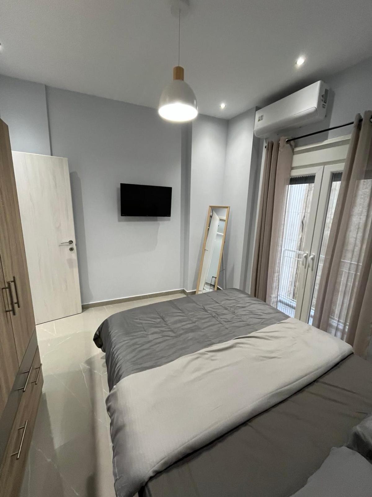 Urban Rotonda Retreat In The City Center! Apartment Солун Екстериор снимка
