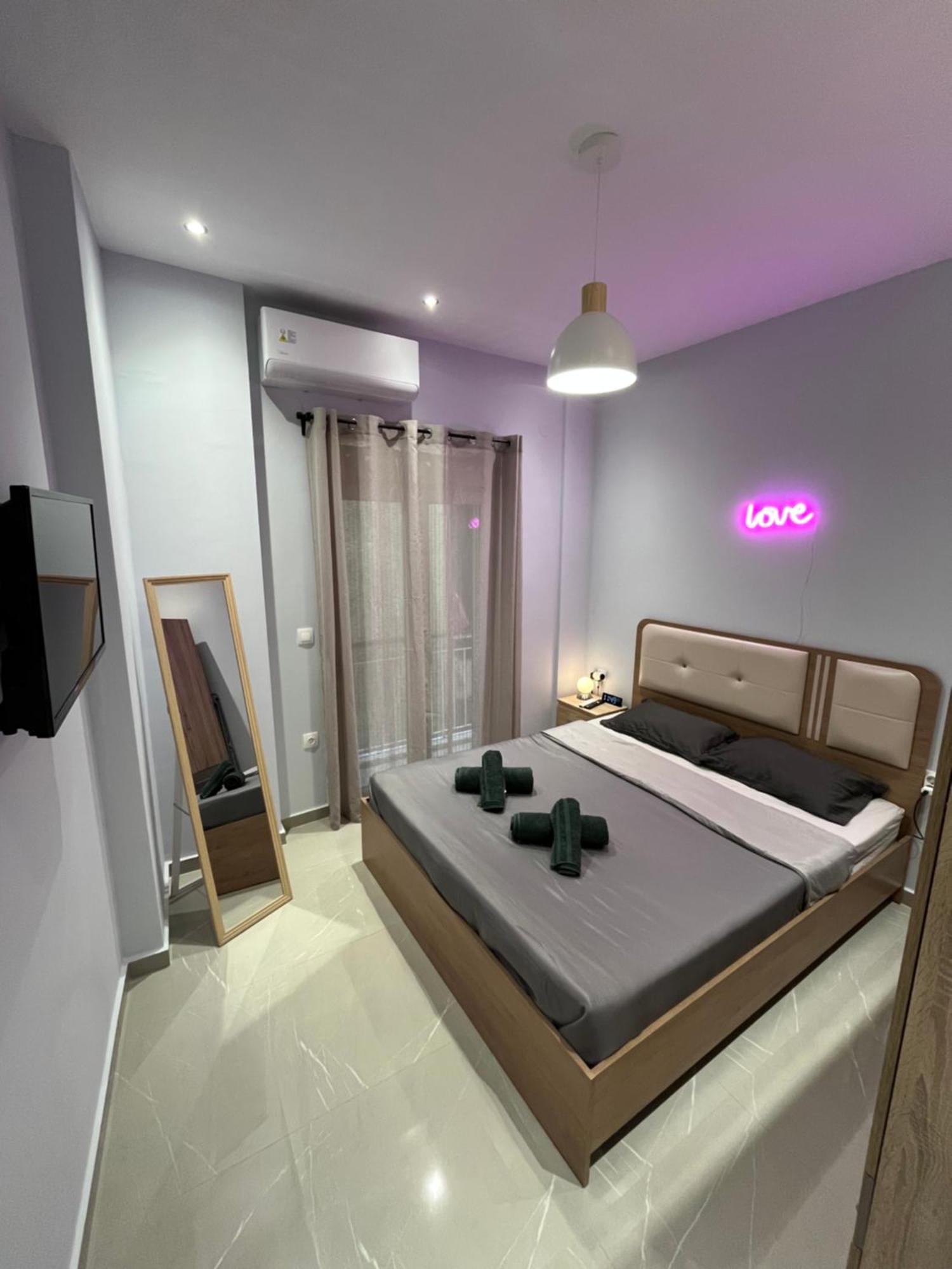Urban Rotonda Retreat In The City Center! Apartment Солун Екстериор снимка